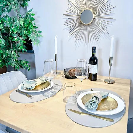 Apartment Stylish Duplex In Front Of Buttes-chaumont