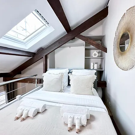 Apartment Stylish Duplex In Front Of Buttes-chaumont Paris