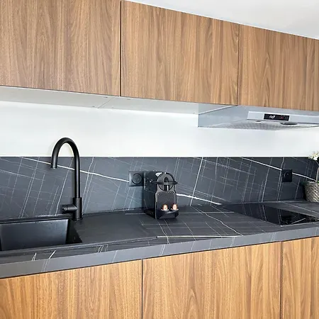 Stylish Duplex In Front Of Buttes-chaumont Апартаменты *